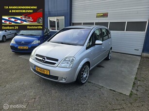 Opel Meriva 1.8-16V Cosmo