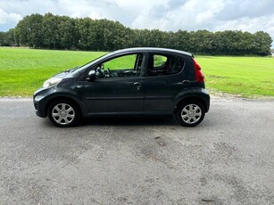 Peugeot 107 1.0-12V XS