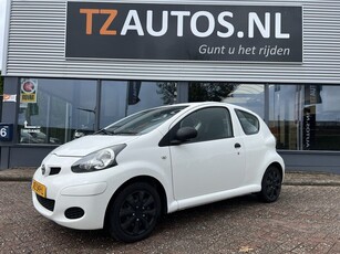 Toyota Aygo 1.0-12V Access (bj 2010)