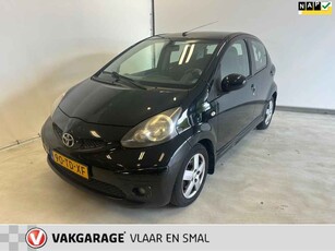 Toyota Aygo 1.0-12V Sport 5 deurs Airco-lichtmetelen velgen-Bleutooth