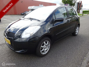 Toyota Yaris 1.0 VVTi Spirit