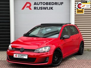 Volkswagen Golf 2.0 TSI GTI Performance Pano/Camera/Xenon