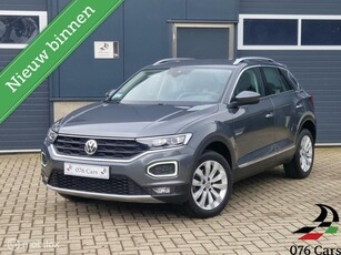 Volkswagen T-Roc 1.5 TSI Sport / Virtual / Camera /