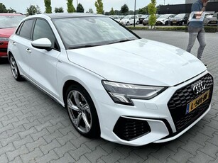 Audi A3 Sportback 30 TFSI BlackEdition S-Line Pano Sfeer NAP