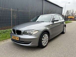 BMW 1-serie 118i Business Line / AIRCO (bj 2010)