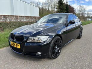 BMW 3-serie 320i Executive / MOTOR DEFECT / ENGINE BROKEN