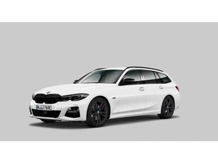 BMW 3 Serie Touring 330e M-Sport | Laser | ACC | 360 Camera | Stoelverwarming | Hifi | 19