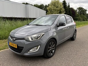 Hyundai i20 1.2i i-Motion / 5-DEURS / AIRCO /