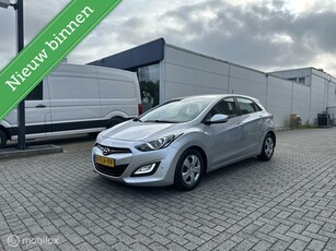 Hyundai i30 1.6 GDI i-Drive Cool Clima Navi pdc NAP !