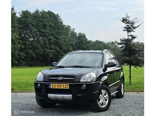 Hyundai Tucson 2.0i Dynamic Cross, luxe uitgevoerd.