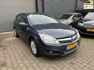 Opel Astra 1.6 Temptation AUTOMAAT AIRCO TREKHAAK