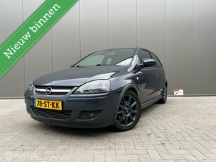 Opel Corsa 1.8-16V Cosmo