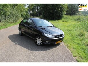 Peugeot 206 1.4 Gentry