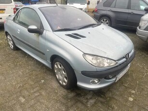 Peugeot 206 CC 1.6-16V Premium (bj 2003)