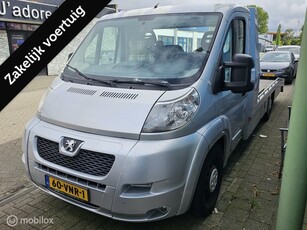 Peugeot boxer 3.0 diesel_tiyhof_oprijwagen