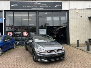 Volkswagen Golf 2.0 TSI GTI Performance Virtual alarm!