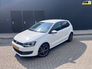 Volkswagen Polo 1.2 TSI BlueMotion Edition AIRCO NAVI 17