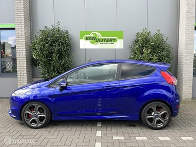 Ford Fiesta 1.6 ST2 Prachtige auto Led Recardo