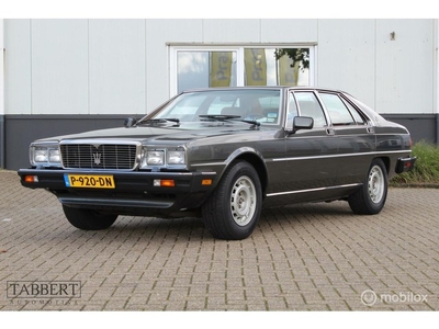 Maserati Quattroporte 4.9 V8