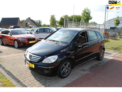 Mercedes-Benz B-klasse B200 Turbo - Youngtimer Leer - Automaat - Navigatie - Xenon - Stoelverwarming -