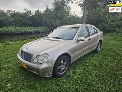 Mercedes-Benz C-klasse 200 K. Elegance