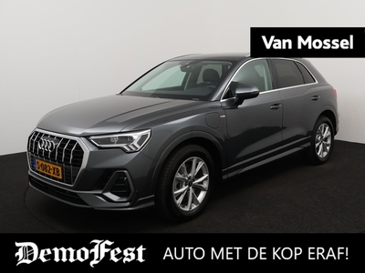 AUDI Q3 45 TFSI e S edition 245 PK | S-line interieur | Automaat | Navigatie | Camera | Parkeersensoren | Cruise Control | Elektrische achterklep | Climate Control | Apple Carplay | Android Auto | LED | Keyless | Lichtmetalen velgen | Fabrieksgarantie tot 2027 |