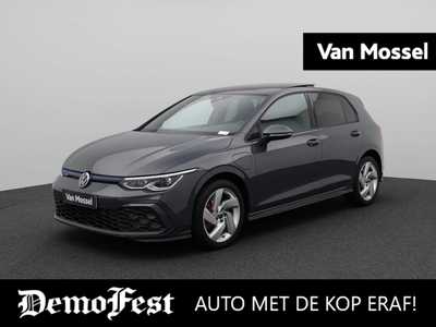 VOLKSWAGEN GOLF 1.4 eHybrid GTE 150 PK DSG < PANORAMADAK | GETINT GLAS | STOELVERWARMING | FULL LED | STUURVERWARMING | PARKEERSENSOREN | KEYLESS GO |