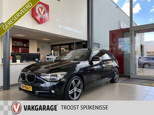 BMW 1 Serie 116i High Executive,Automaat,Panoramadak,Navigatie,Parkeerassistent,Achtersensoren,Comfortstoelen met Stoelverwarming,Climate&Cr