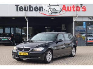 BMW 3-serie Touring 320i Business Line 4 Cilinder