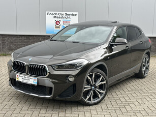 BMW X2 sDrive20i M | M-pakket | 20