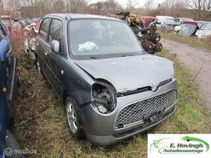 Daihatsu TREVIS 1.0