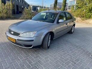 Ford Mondeo 1.8-16V Ambiente! Airco! Trekhaak! 259 DKM NAP!