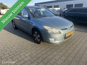 Hyundai i30 CW 1.4i i-Motion stuurbekrachtiging defect