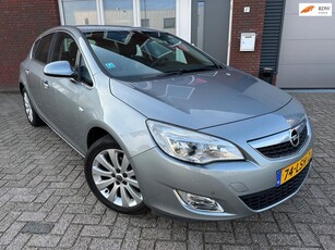 Opel Astra 1.6 Cosmo / Navi / Leder / PDC / Cruise / AUX