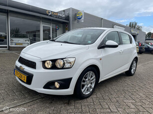 Opel Aveo 1.4 LTZ met vele opties, Dealer auto !