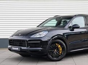 Porsche CAYENNE 4.0 Turbo S E-Hybrid SportDesign | Panoramadak | Stoelventilatie | Keramisch | Soft-Close | Achterasbesturing