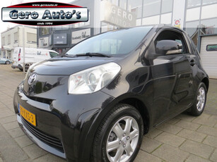 Toyota iQ 1.0 VVTi Comfort automaat 4 persoons ,airco lmv ,stoelverwarming etc