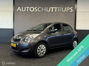 Toyota Yaris 1.3 VVTi Dynamic 5 DEURS / AIRCO / TREKHAAK