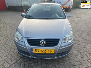 Volkswagen Polo 1.4-16V Turijn