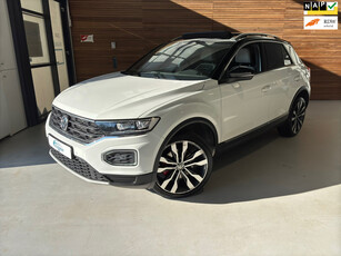 Volkswagen T-Roc 1.5 TSI Sport Business R | Full Option |PANO | Virtual | ACC | Camera | Beats | Full LED | Lane assist | Ambient