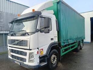 Volvo FM 440 6X2 , Euro 5 , Tarpaulin (bj 2009, automaat)