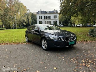 Volvo V60 1.6 T4F Momentum automaat nette staat NAP