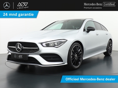 MERCEDES CLA-KLASSE Shooting Brake 180 AMG Line | Panorama - Schuifdak | Distronic Cruise Control | Trekhaak Wegklapbaar | DAB+ Radio | Nightpakket | 19