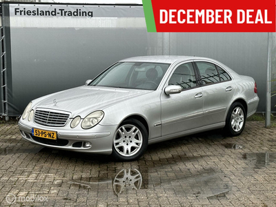 Mercedes E-klasse 240 Elegance / netjes en fris / Mooie auto