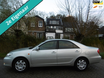 TOYOTA CAMRY 2.4-16V VVT-i Luna 152pk Uniek 142.000km NAP Clima Cruise Trekhaak