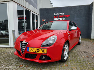 Alfa Romeo Giulietta QV 1.7 TBi, Rosso competizione