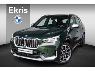 BMW iX1 IX1 xDrive30 X-Line | Stoelverwarming | 19 inch | Stuurwiel verwarming