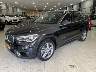 BMW X1 2.0i 192pk Automaat Navigatie LED Cruise PDC