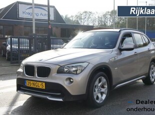 BMW X1 SDRIVE18I EXEC. TREKH/NAVI/CRUISE/PDC/CLIMA PERFECTE STAAT