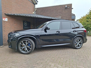 BMW X5 XDrive45e High Executive M-Sport / Panoramadak / Apple Carplay / Navigatie / Camera /